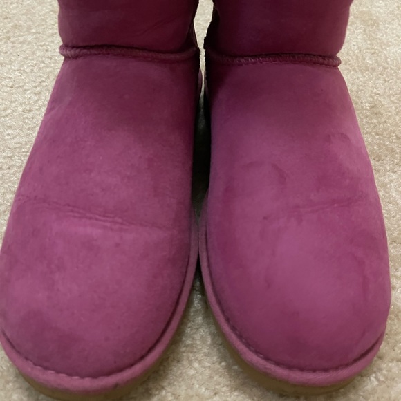 UGG Australia Classic Short Boots Size 8 Color Pink - Picture 10 of 12